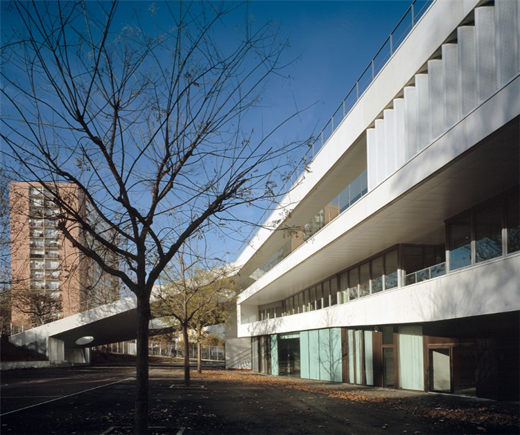 ECOLE JULES VERNE